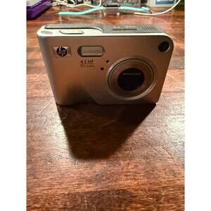 HP Photosmart R507 4.2 MP Digital Camera- Silver